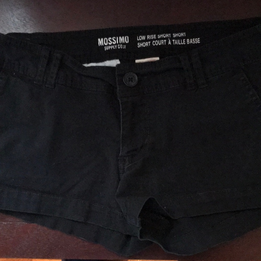 Black low rise short